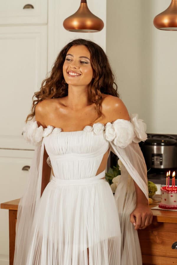 Vouliagmeni, Robe de mariage Paris dos nu en dentelle