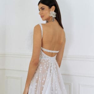 Robe de mariage Paris Beyrouth dos nu en dentelle